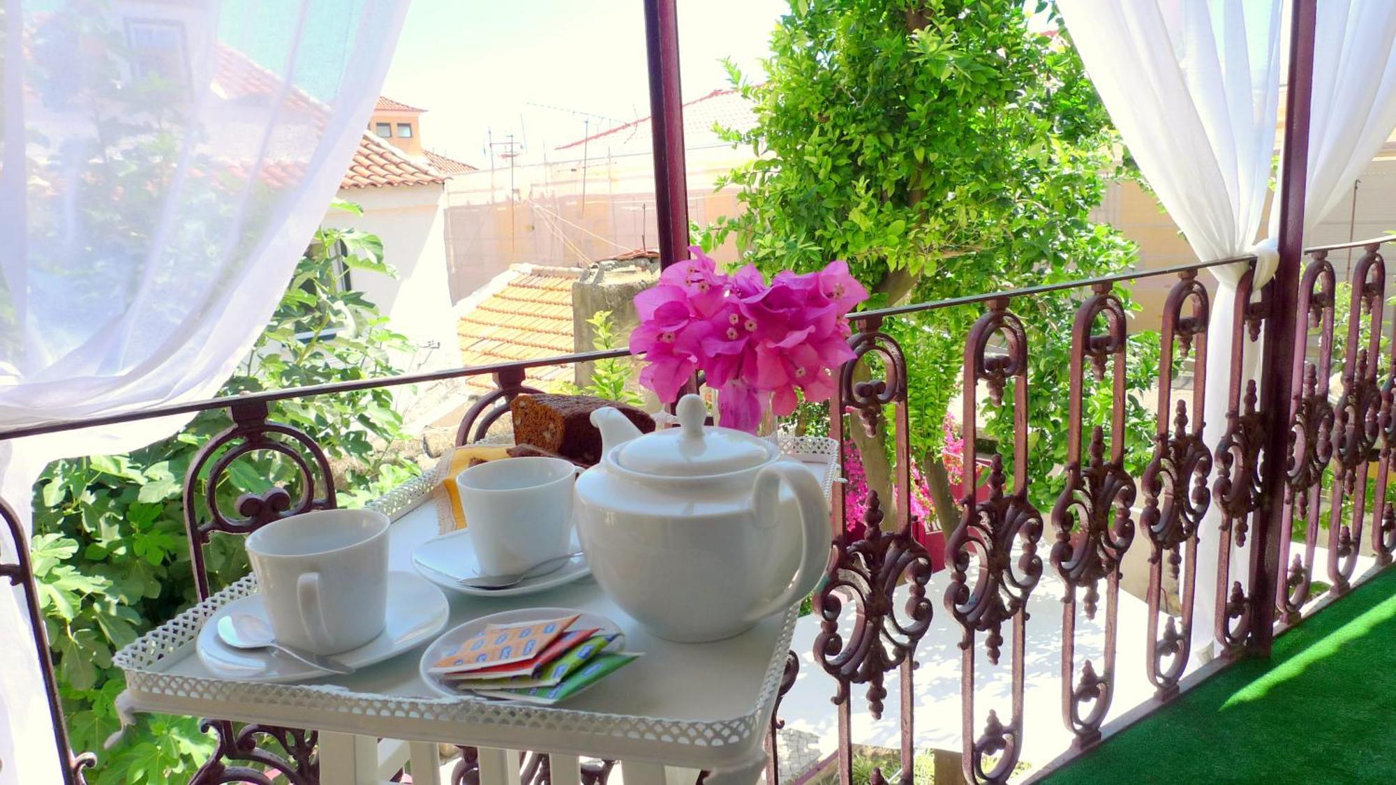Two-Bedroom Apartment Garden View Trav Zagalo 11 1ºE