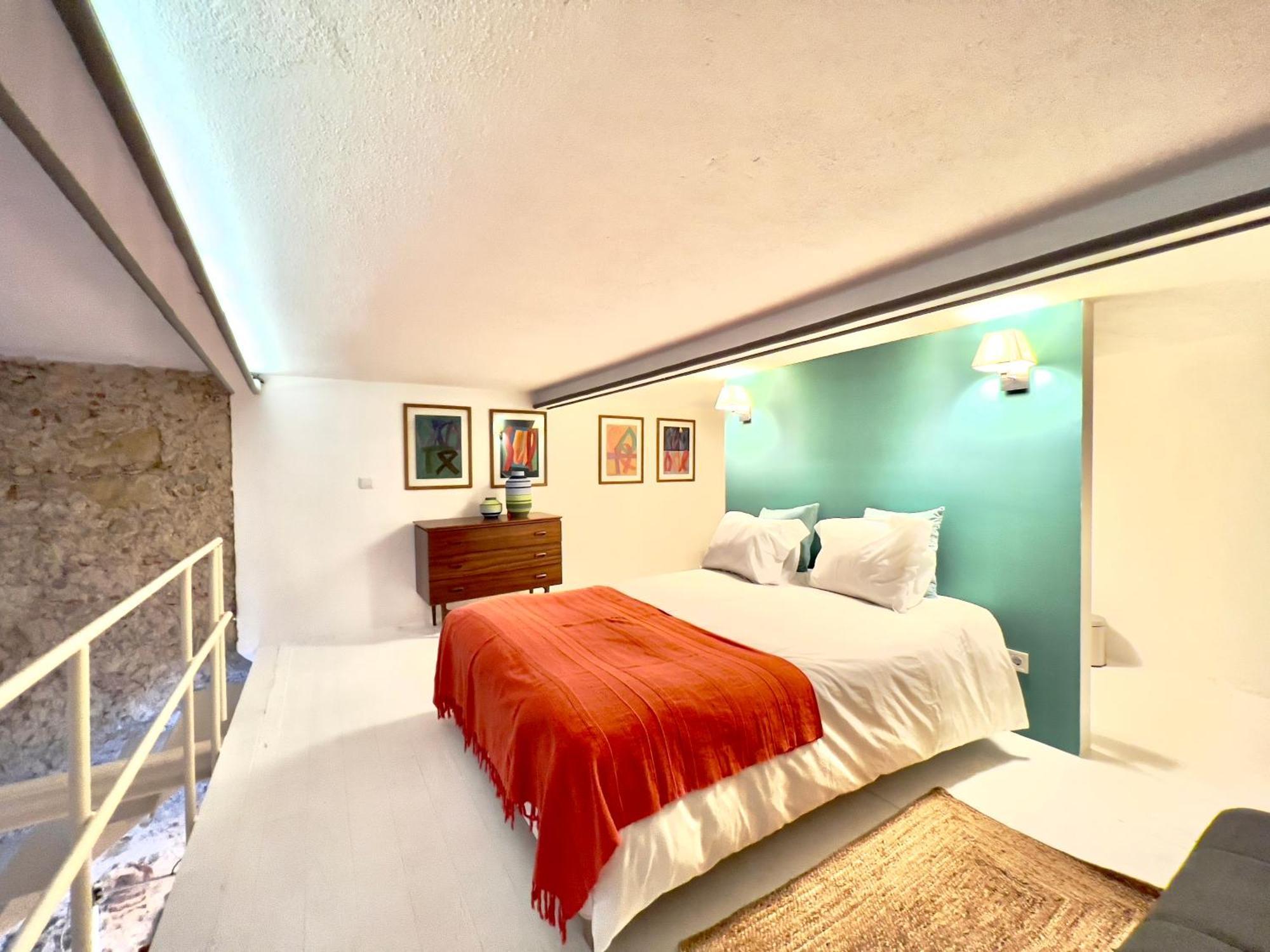 Loft Trav do Raposo 1
